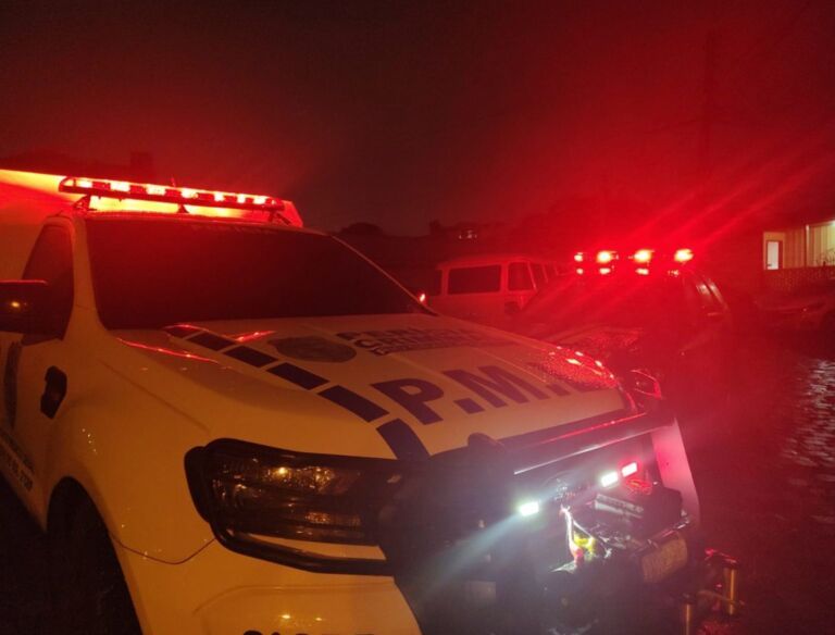 Homem é encontrado morto dentro de casa