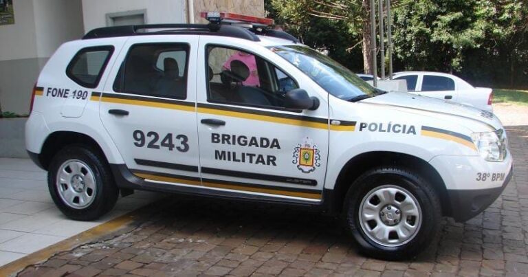 Jovem de 18 anos é morto em praça