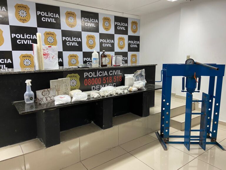 Polícia Civil acaba com laboratório de cocaína em Canoas