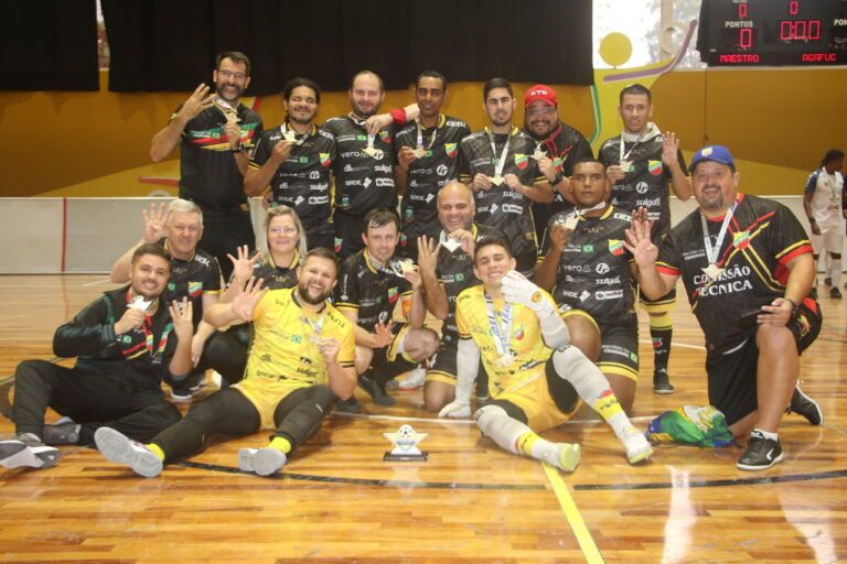 Associação de Futsal para Cegos vence campeonato e traz título para Canoas
