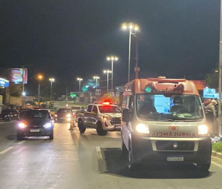 Motociclista morre após cair de moto