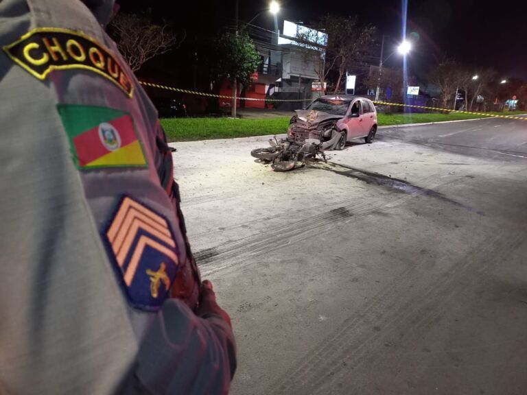 Motorista que dirigia carro pela contramão na Boqueirão, em Canoas, presta depoimento