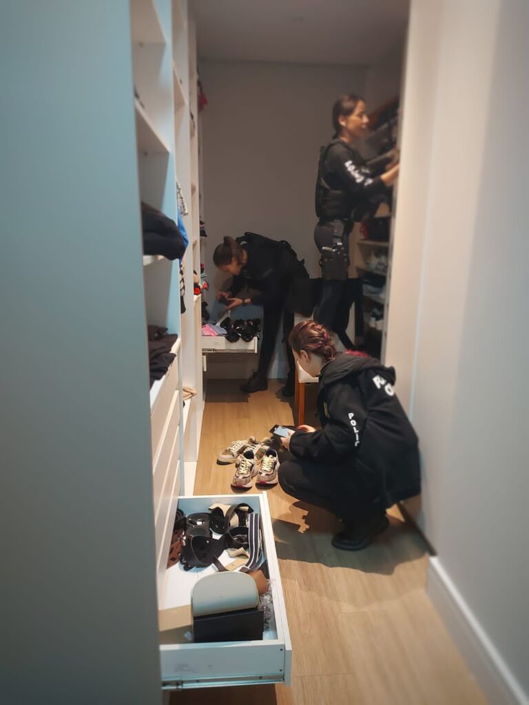 Criminosos alvos de operação em Canoas e região montaram barbearia para lavar dinheiro