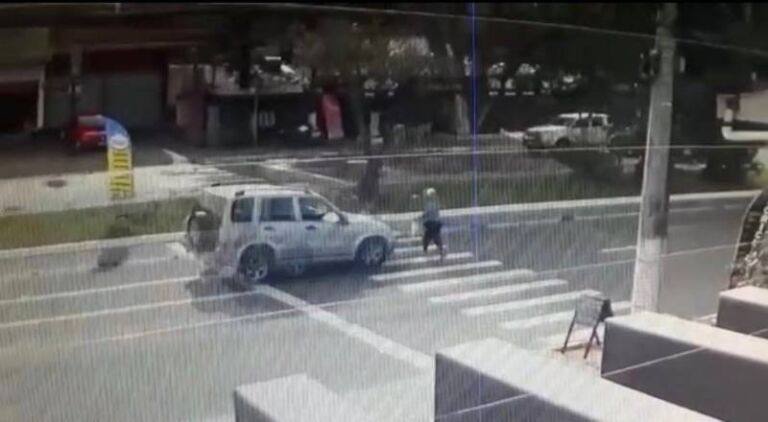 Idosa de 82 anos é atropelada na faixa de segurança