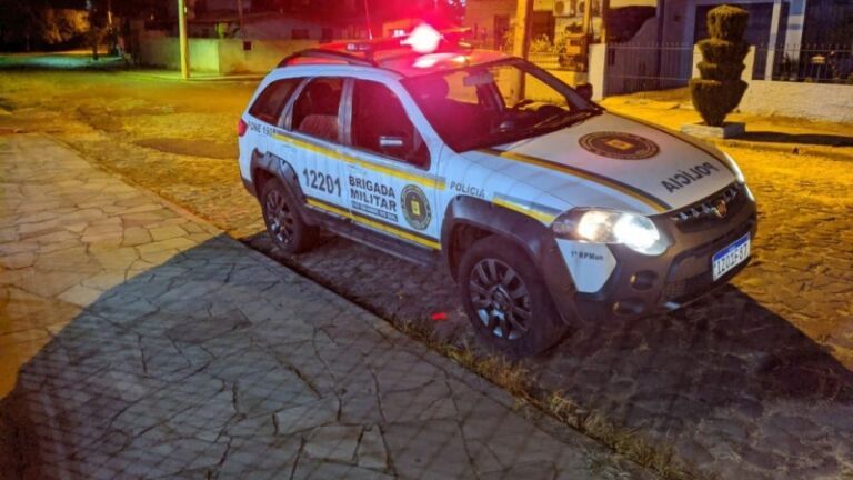 Homem é morto a tiros