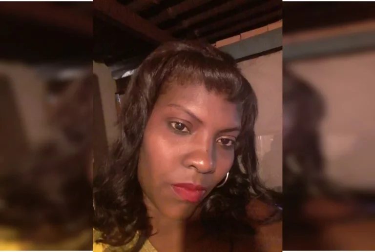 Marido matou mulher a facadas na frente dos três filhos