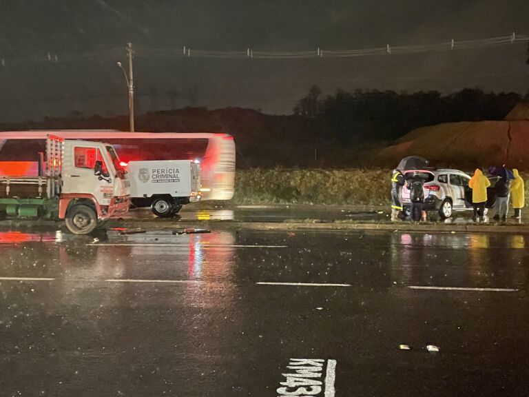 Duas crianças são internadas em hospital de Canoas após acidente com morte na BR-386 em Nova Santa Rita