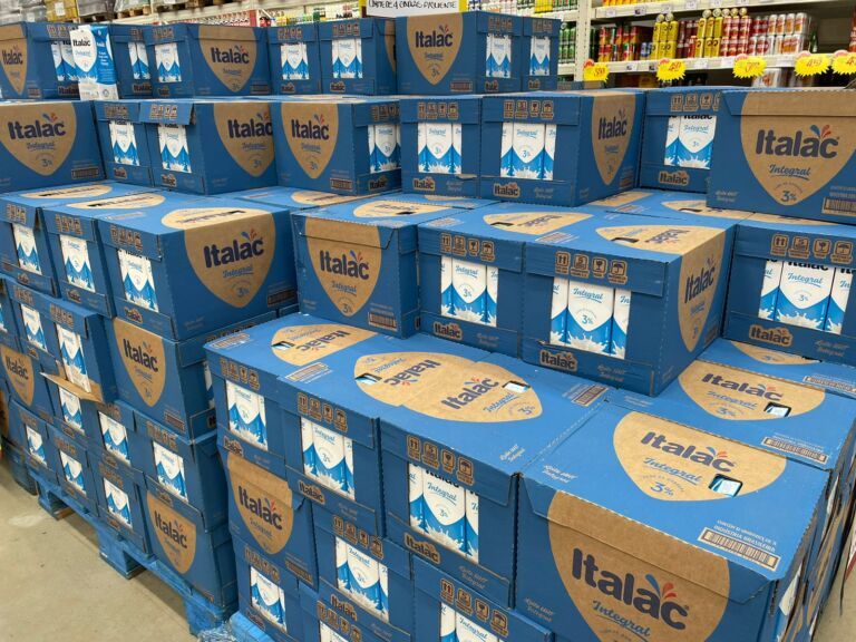 Atacado de Canoas tem leite por menos de R$ 3,60; Cortes de carne, arroz e feijão também estão na promoção