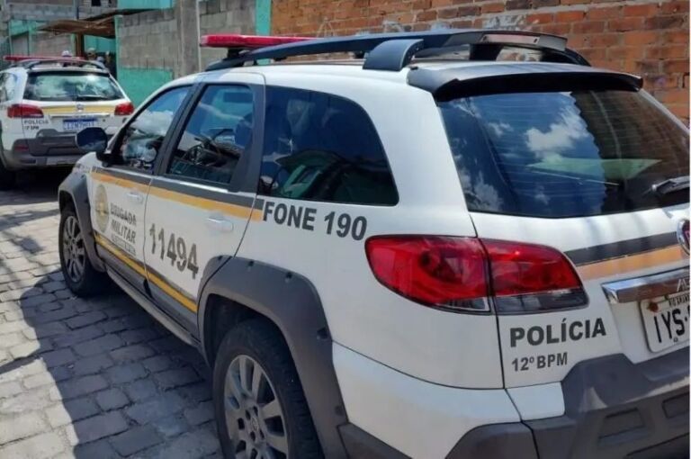 Homem é morto com tiros na cabeça enquanto dormia