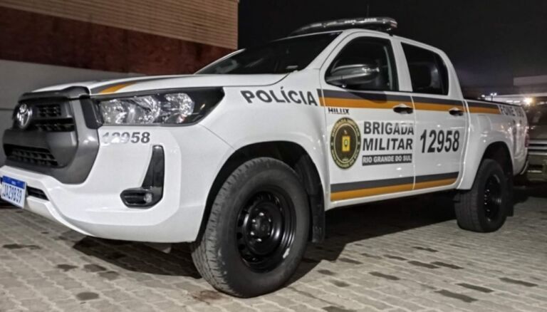 Jovem é baleada nas costas durante festa