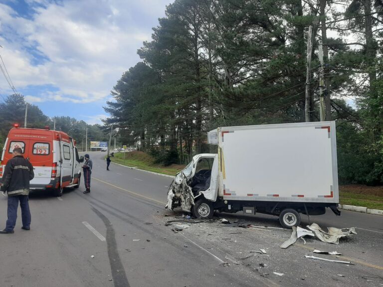 Mais de 10 pessoas são internadas em hospital após acidentes de trânsito em Canoas