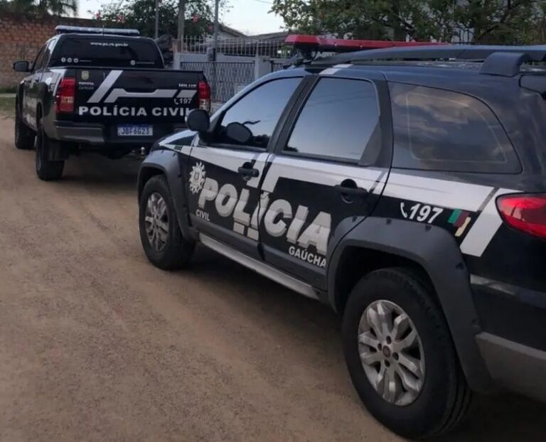 Adolescente de 12 anos é morta a tiros após bandido invadir casa