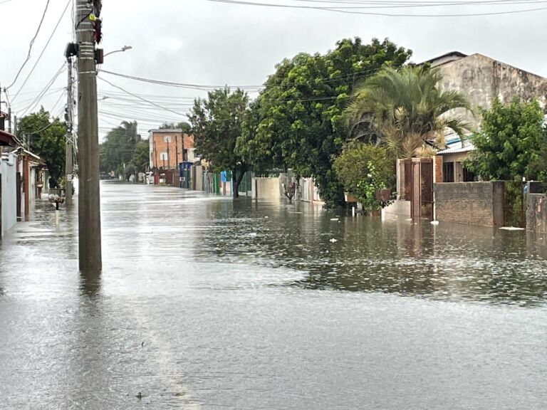 Ciclone deixa rastro de transtornos por Canoas