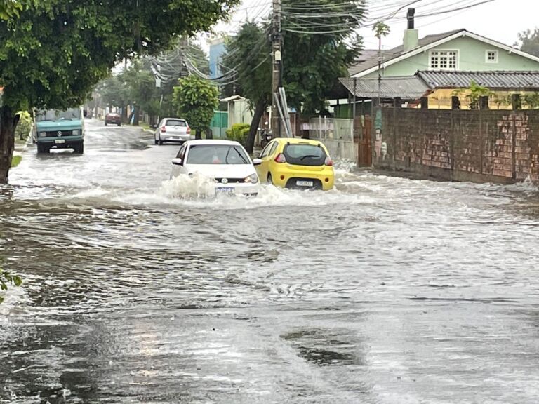 Prefeitura de Canoas alerta para chuvas intensas até quarta-feira; Pode ter até queda de granizo