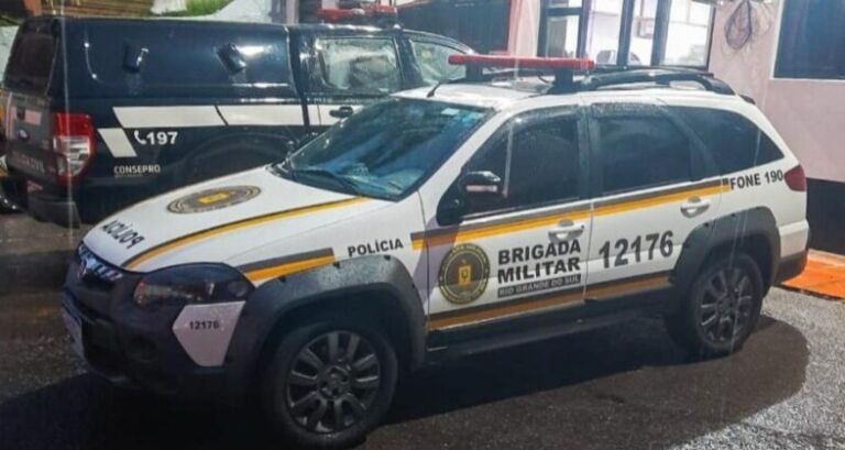 Homem é morto a tiros na frente da filha