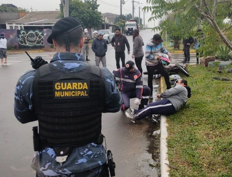 Três pessoas ficam feridas após dois acidentes de trânsito em menos de 15 minutos em Canoas