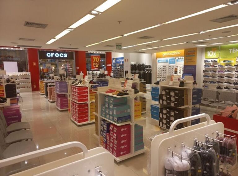 Funcionários de cinco lojas de Canoas estão sem receber salários