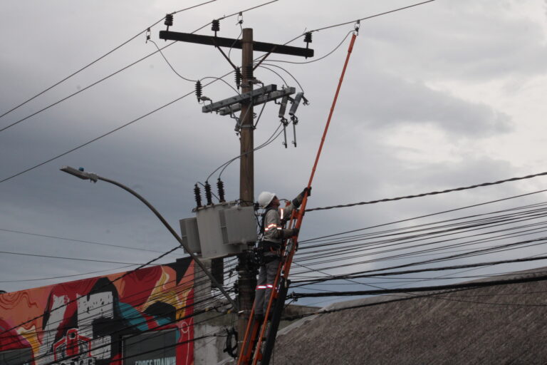 ATENÇÃO: Ficou sem luz após o temporal? Saiba se você tem direito a ter desconto na conta