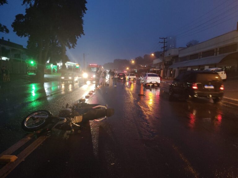 BR-116: Homem morre após colisão entre carro e moto