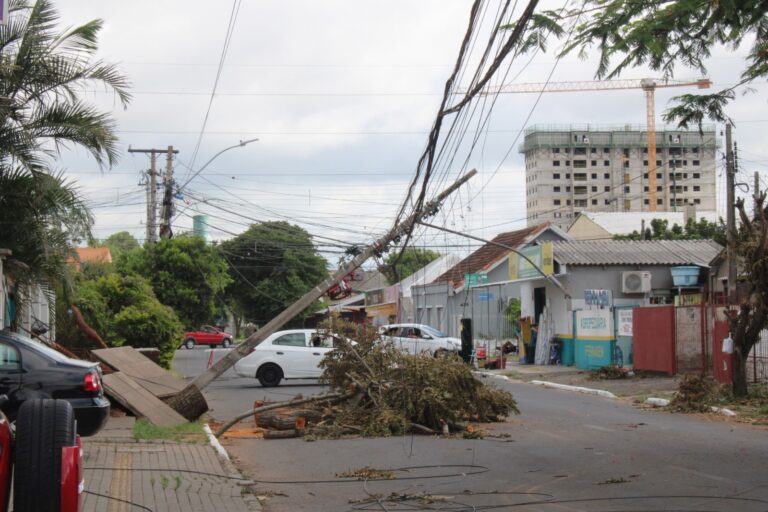 CANOAS: Nedy pede ajuda ao V Comar para acelerar recuperação da cidade após temporal; Entenda