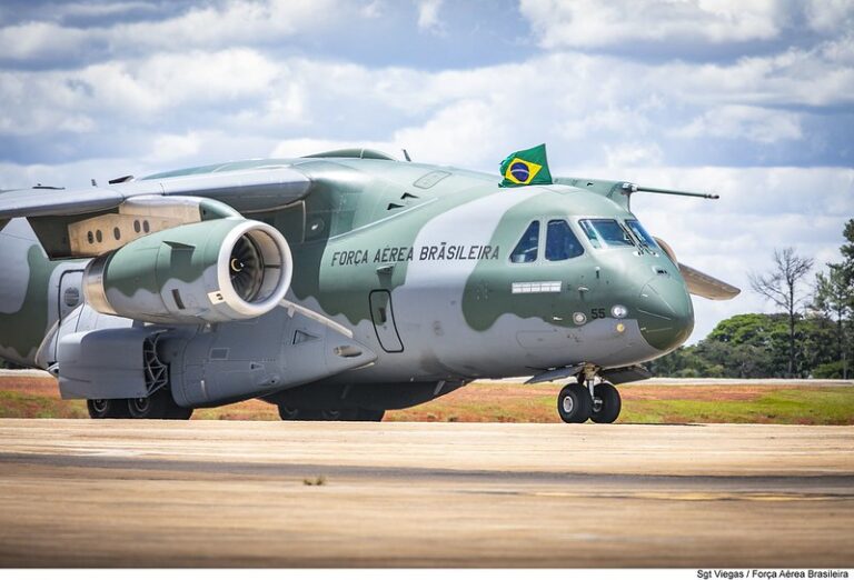 CANOAS: Já imaginou viajar de avião sem pagar nada? Saiba como 