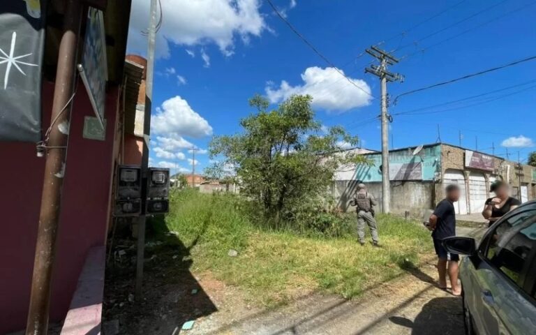 MACABRO: Corpo é encontrado sem cabeça e sem genitália em valão