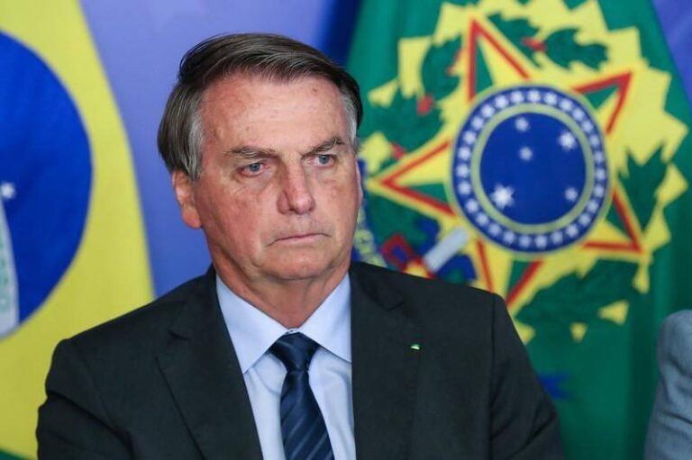BOLSONARO: Ex-presidente é alvo de operação da PF