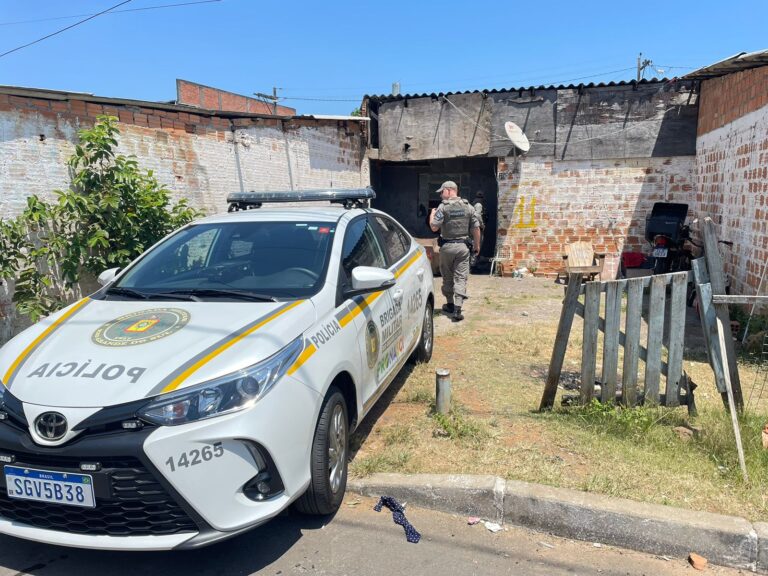 CANOAS: Criminosos invadem residência e matam homem a tiros