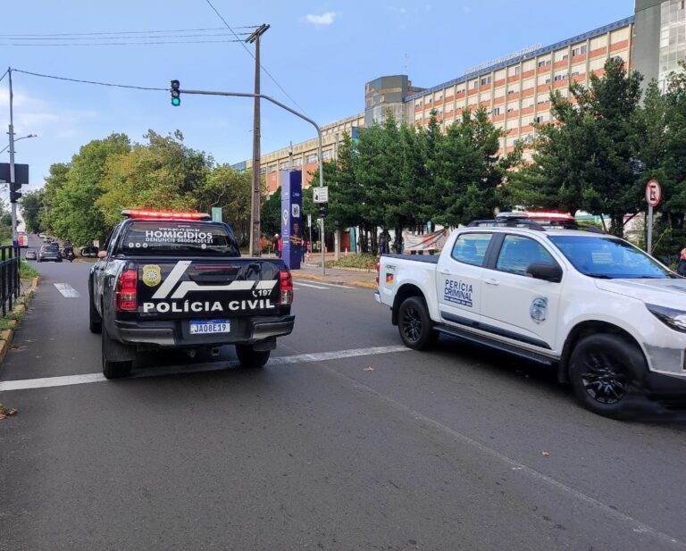 CANOAS: Identificado homem morto com mais de 15 tiros na frente de hospital