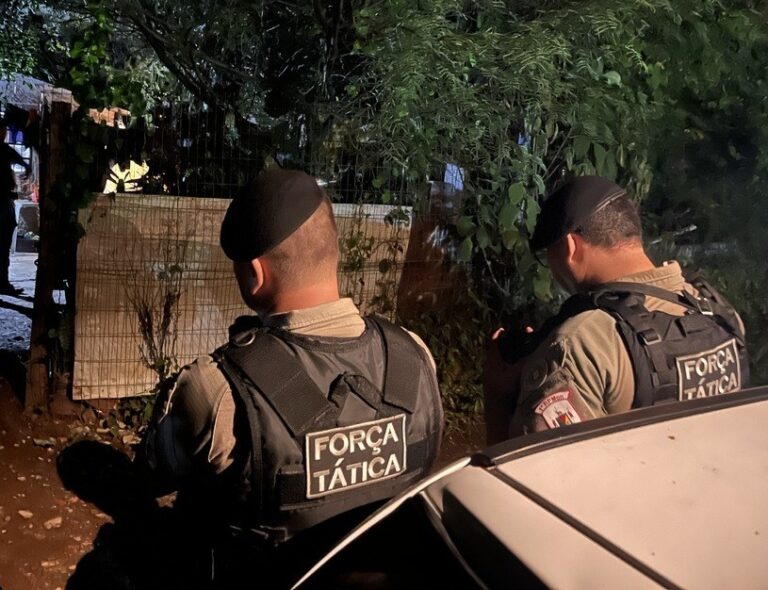 VIOLÊNCIA: Mulher é morta a tiros dentro de residência