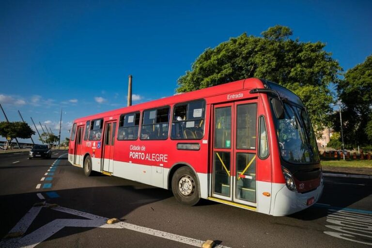 PORTO ALEGRE: Vereador cria projeto para zerar tarifa do transporte coletivo