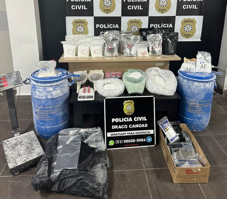CANOAS: Polícia Civil descobre laboratório de drogas em apartamento