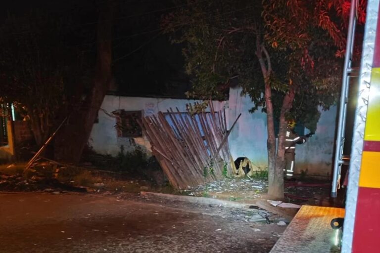 POLÍCIA: Criminosos matam jovem a tiros e incendeiam residência da vítima após o crime