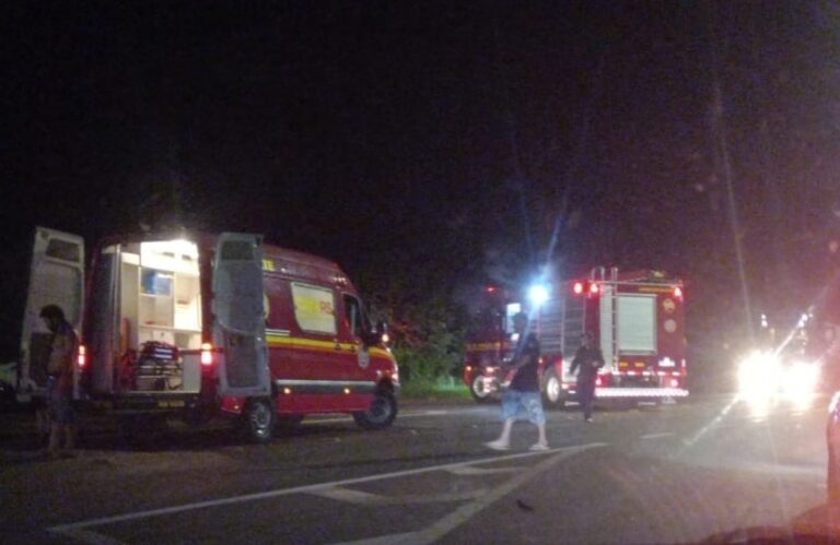 ACIDENTE DE TRÂNSITO: Adolescente de 14 anos morre após colisão entre motocicleta e ônibus; Polícia diz que ele estava conduzindo a moto