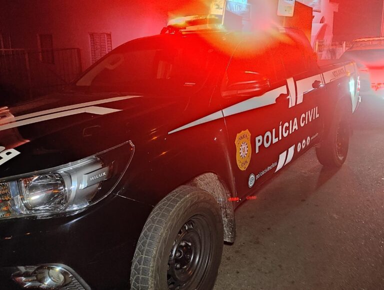 CANOAS: Identificado homem morto com mais de 10 tiros perto de campo de futebol