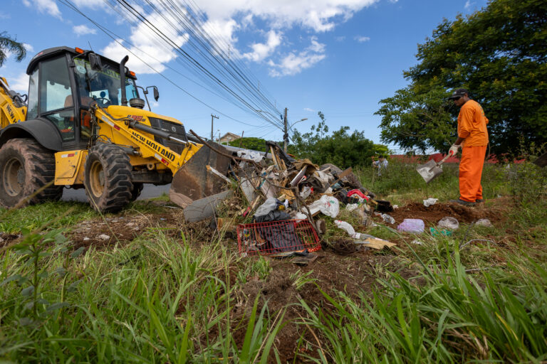 CANOAS: Prefeitura conclui mutirão de limpeza em duas áreas e recolhe mais de 13 mil toneladas de lixo