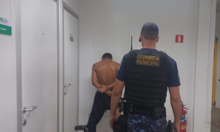 CANOAS: Criminoso é preso em flagrante furtando fios de prédio