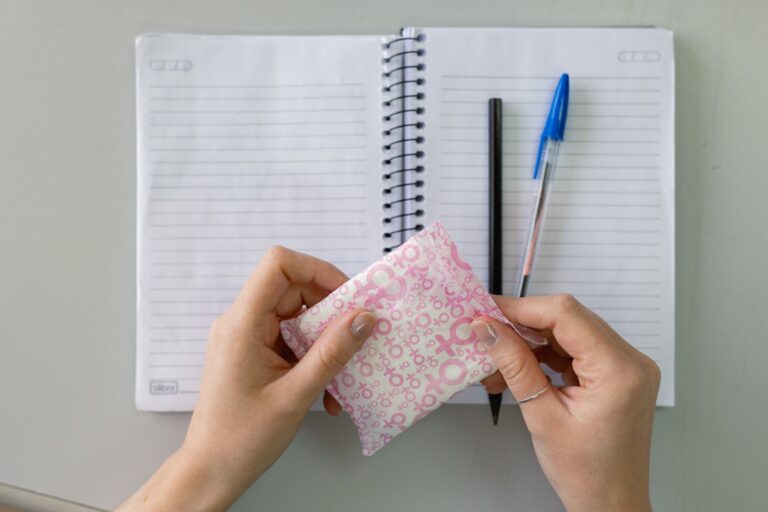 CANOAS: Saiba como funciona a distribuição gratuita de absorventes