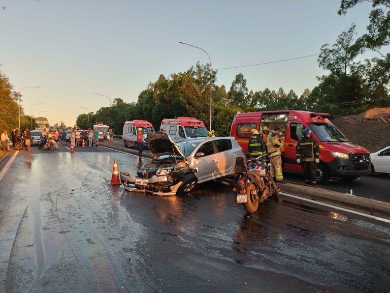 NOVA SANTA RITA: BR-386 está bloqueada após acidente