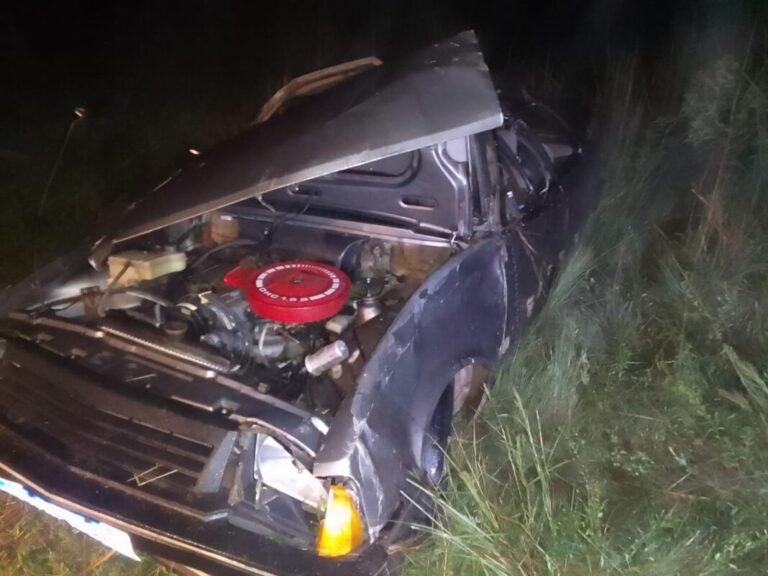 ACIDENTE DE TRÂNSITO: Jovem de 18 anos morre após perder controle da direção e carro capotar