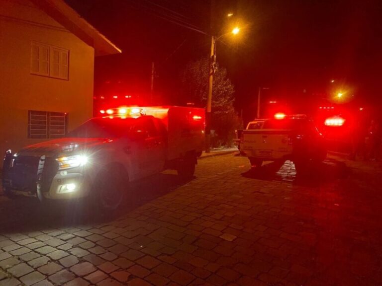 POLÍCIA: Bandidos invadem casa e matam dois jovens a tiros