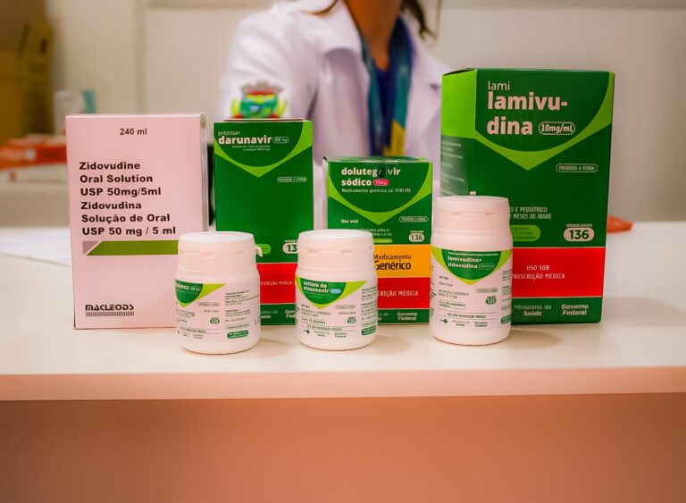 NOVA SANTA RITA: Prefeitura inaugura farmácia de medicamentos estratégicos