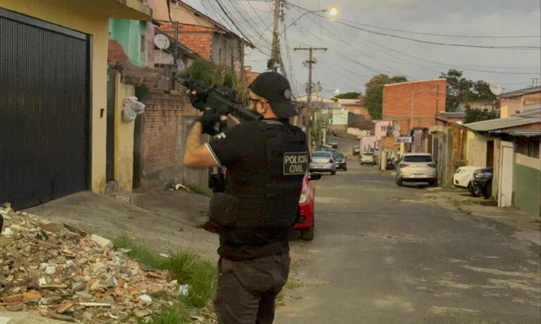 CANOAS: Criminoso que roubou veículo e pediu PIX é preso; Irmão dele também foi parar na cadeia