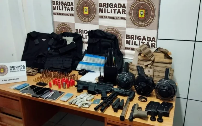 trio preso após fugir e atirar contra a BM