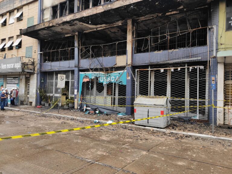Incêndio em Porto Alegre: Cinco das vítimas que morreram carbonizadas são identificadas