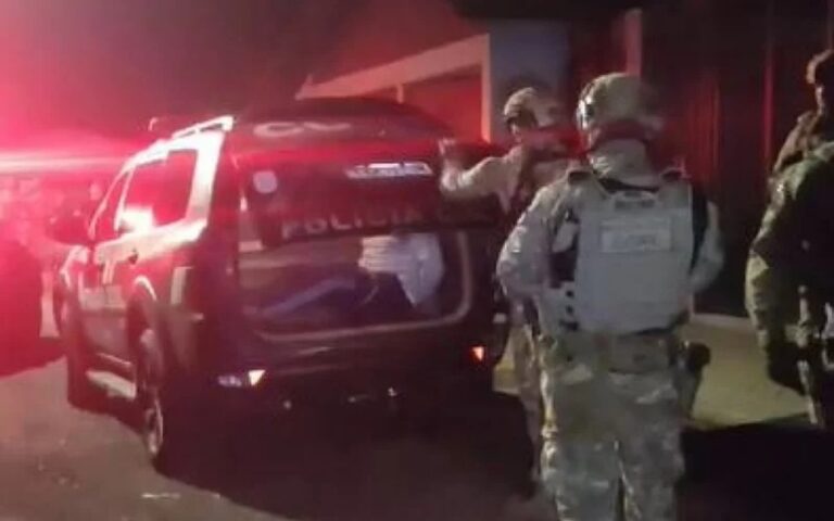Um homem apontado como líder de facção foi preso em Parobé. O criminoso foi encontrado na casa em que cumpria prisão domiciliar.