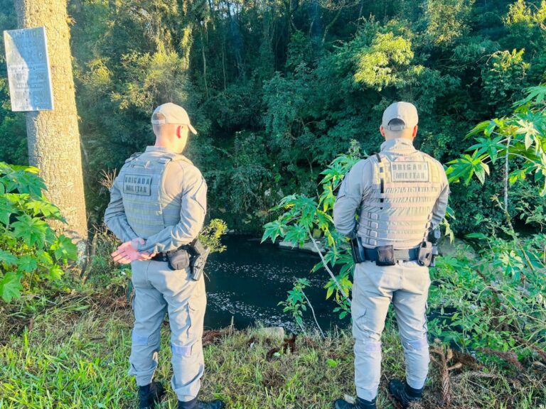 POLÍCIA: Homem é encontrado morto com marcas de tiros