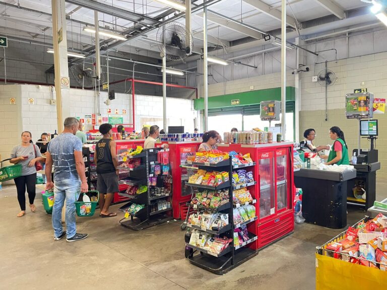 CANOAS: Mais de 20 funcionários devem ser demitidos com fechamento de dois supermercados do Carrefour