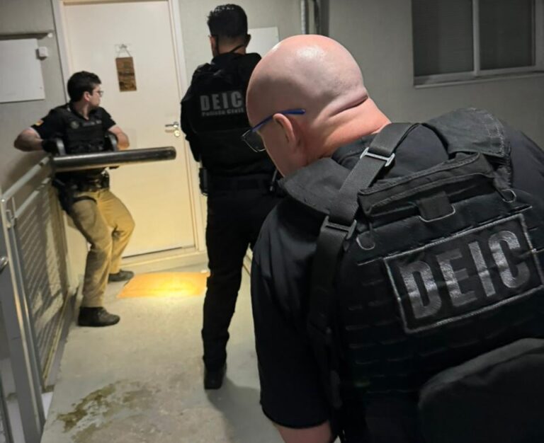 POLÍCIA: Facções que usam ‘convênio’ para vender armas e drogas são alvos de operação da Polícia Civil; Ofensiva também acontece em Canoas