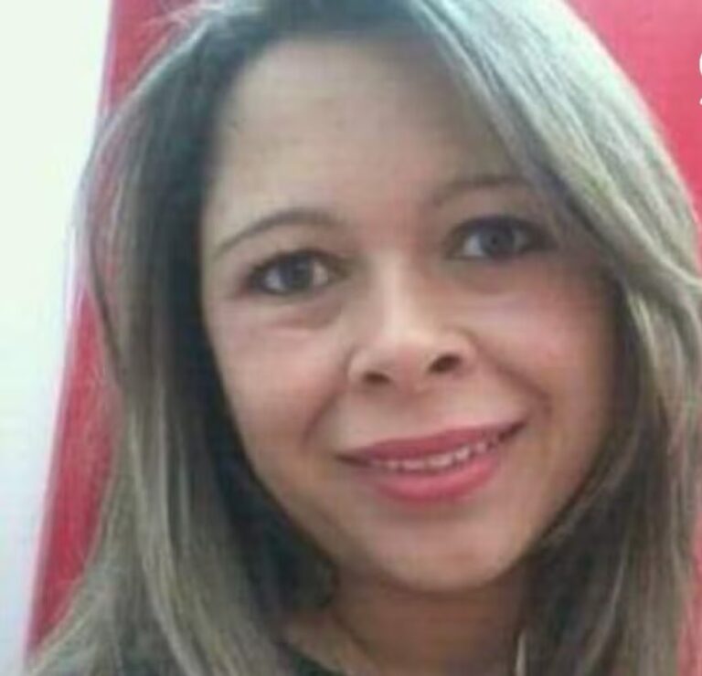 Após discussão mulher é morta a facadas